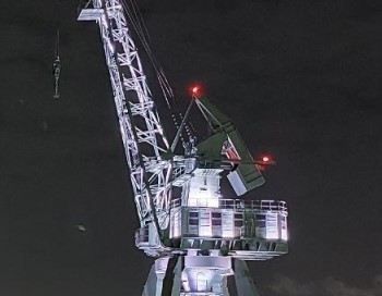 Подсветка портального крана на Нижегородской Стрелке